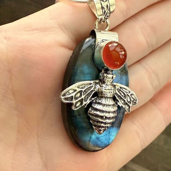 Labradorite & Carnelian Pendant Necklace Sterling Silver Bee Charm, Boho Nature - Picture 5 of 7